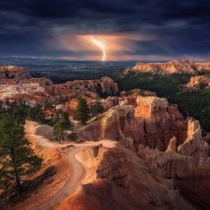 輸入壁紙 カスタム壁紙 PHOTOWALL / Lightning over Bryce Canyon (e311004)