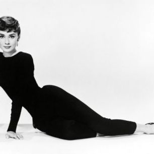 輸入壁紙 カスタム壁紙 PHOTOWALL / Audrey Hepburn in Sabrina (e314863)