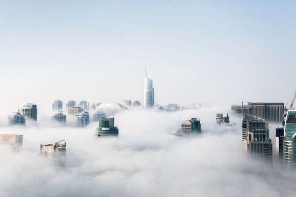 輸入壁紙 カスタム壁紙 PHOTOWALL / Dubai Skyscrapers Above the Clouds (e316223)