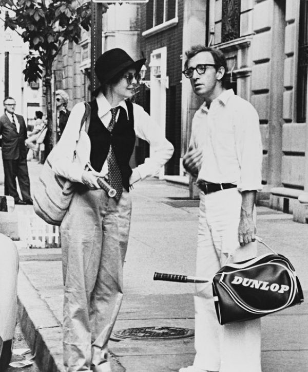 輸入壁紙 カスタム壁紙 PHOTOWALL / Annie Hall - Diane Keaton and Woody Allen (e317082)