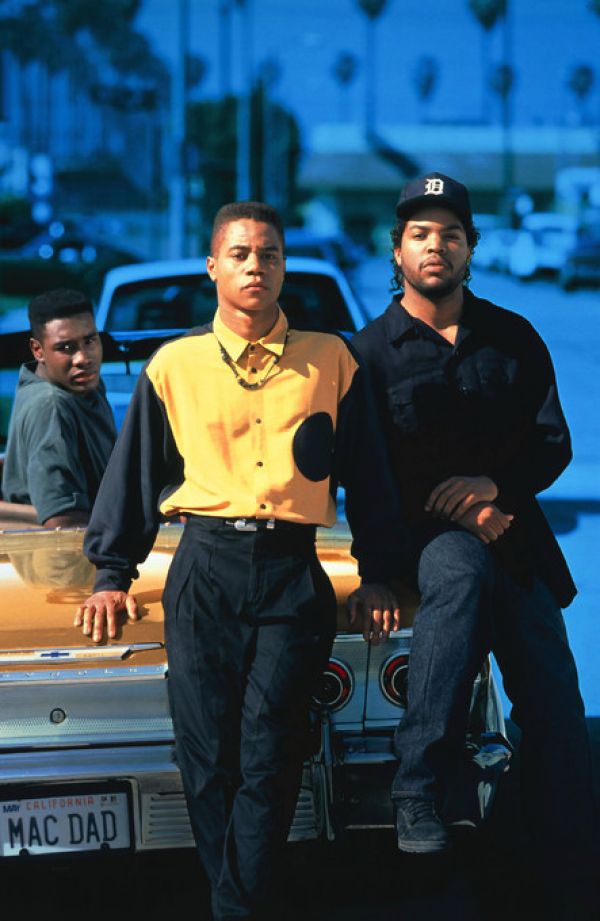 輸入壁紙 カスタム壁紙 PHOTOWALL / Boyz in the Hood - Ice Cube and Cuba Gooding Jr (e317116)