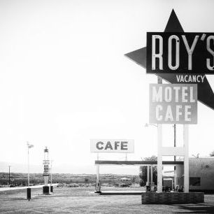 輸入壁紙 カスタム壁紙 PHOTOWALL / Black Arizona - Route 66 Roy&#039;s Motel Cafe (e328626)