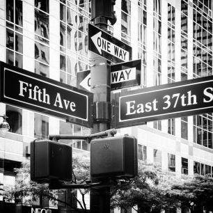 輸入壁紙 カスタム壁紙 PHOTOWALL / Black Manhattan - Fifth Avenue Sign (e328641)