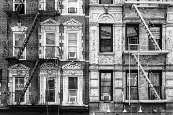 輸入壁紙 カスタム壁紙 PHOTOWALL / Black Manhattan - Two Fire Escape Stairs (e328643)