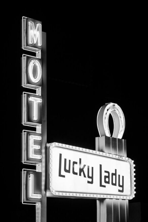 輸入壁紙 カスタム壁紙 Photowall Black Nevada Motel Lucky Lady Vegas 壁紙 屋本舗