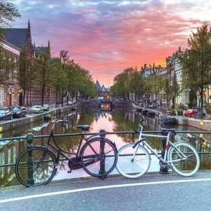 輸入壁紙 カスタム壁紙 PHOTOWALL / Bicycles over a Canal in Amsterdam (e333948)