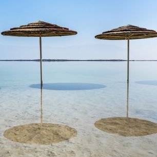 輸入壁紙 カスタム壁紙 PHOTOWALL / Beach Parasol Dead Sea Israel (e334034)