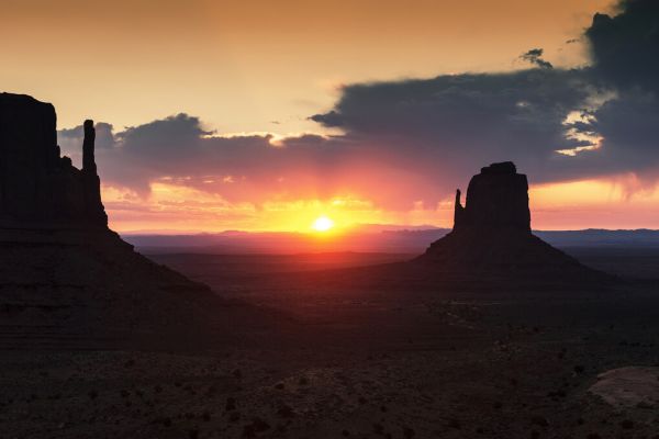 輸入壁紙 カスタム壁紙 PHOTOWALL / Monument Valley Sunset (e334144)
