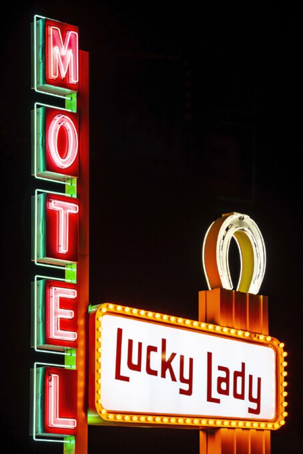 輸入壁紙 カスタム壁紙 PHOTOWALL / Motel Lucky Lady (e334209)