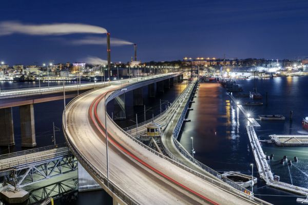 輸入壁紙 カスタム壁紙 PHOTOWALL / Highway Traffic in Stockholm (e336005)