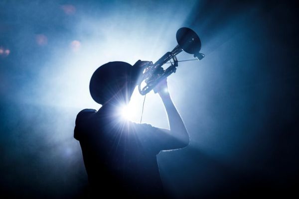 輸入壁紙 カスタム壁紙 PHOTOWALL / Trumpet Player (e85542)