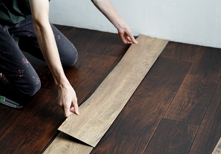 薄くて軽くて敷きやすい、新しいタイル系床材 Chiffon sols（シフォン ソルズ） – 壁紙屋本舗